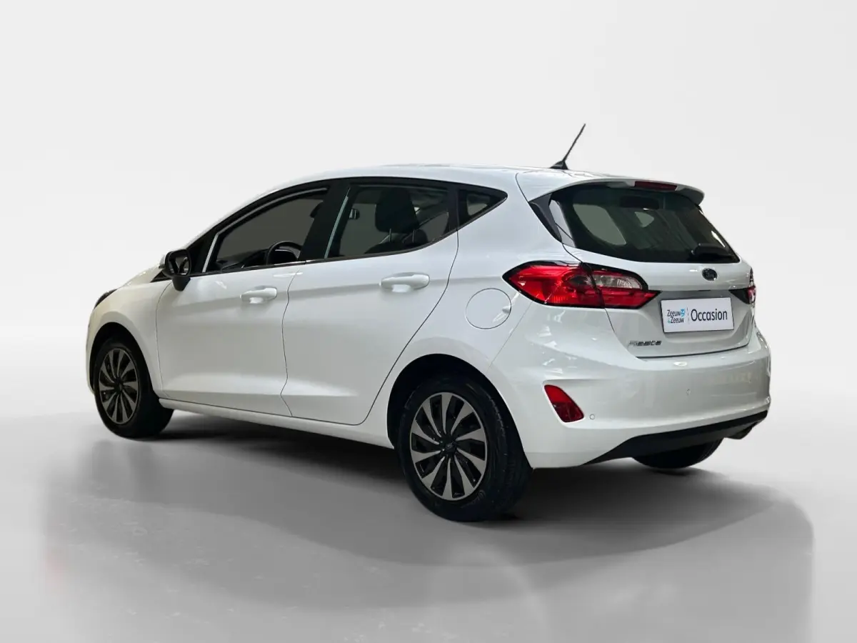 1.0 EcoBoost Hybrid Titanium | Apple Carplay / Android Auto | Stoel + Stuurverwarming | Cruise Control | Parkeersensoren Achter | Lichtsensor | Climate Control | Verwarmbare Voorruit