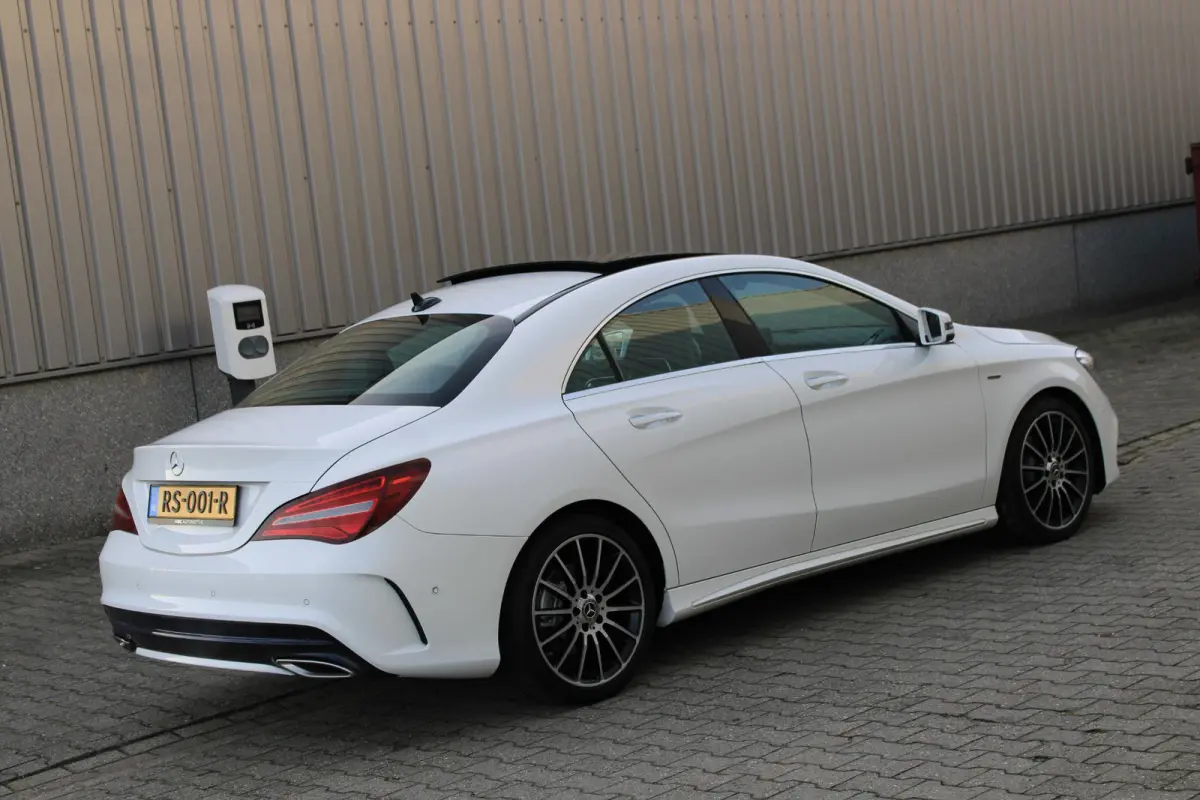 180 AMG Pano | Distronic | Memory | Camera | Carplay | White Art Edition
