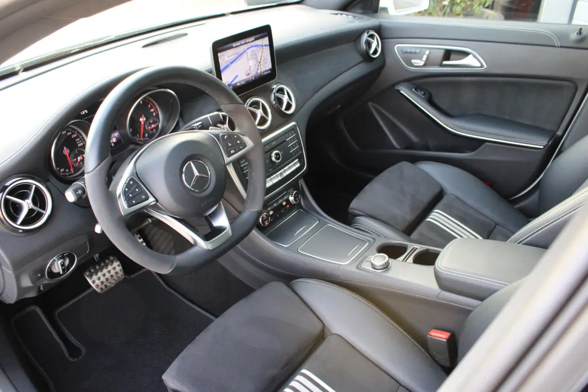 180 AMG Pano | Distronic | Memory | Camera | Carplay | White Art Edition