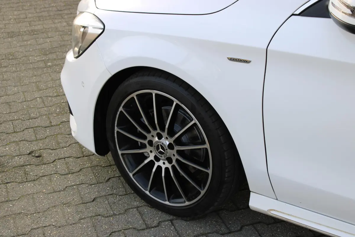 180 AMG Pano | Distronic | Memory | Camera | Carplay | White Art Edition