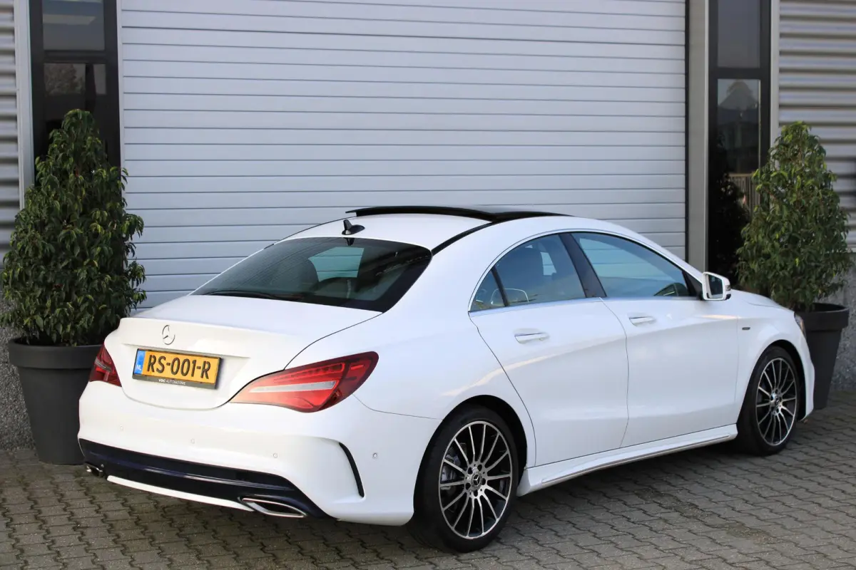 180 AMG Pano | Distronic | Memory | Camera | Carplay | White Art Edition