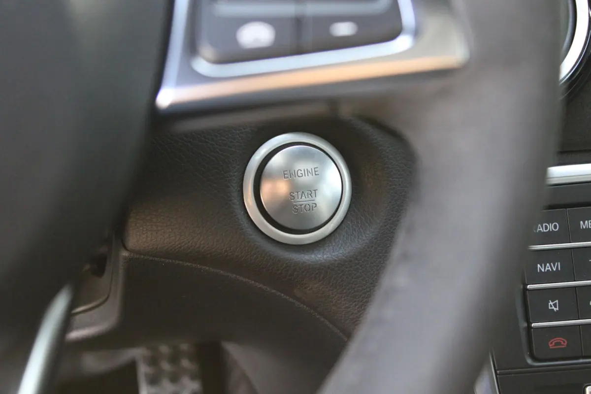 180 AMG Pano | Distronic | Memory | Camera | Carplay | White Art Edition