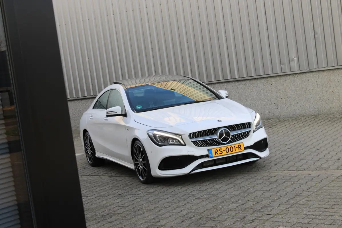 180 AMG Pano | Distronic | Memory | Camera | Carplay | White Art Edition