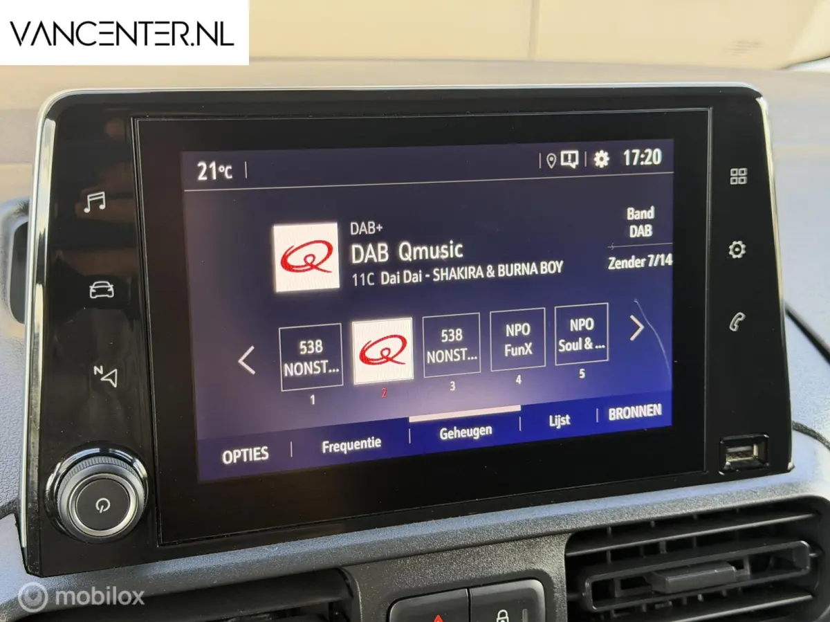 1.5D L2 Lang Carplay Trekhaak Airco Zwart