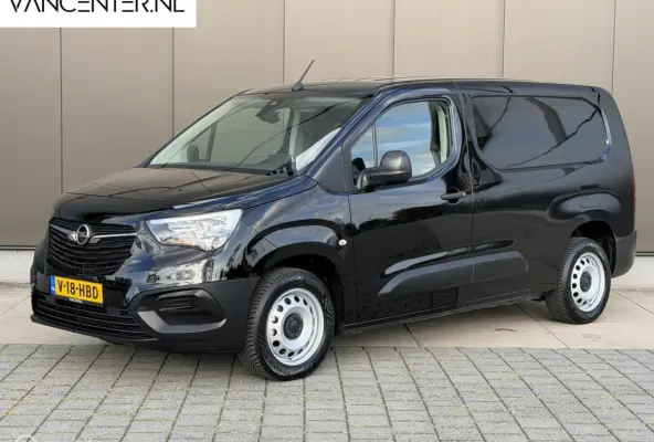 1.5D L2 Lang Carplay Trekhaak Airco Zwart