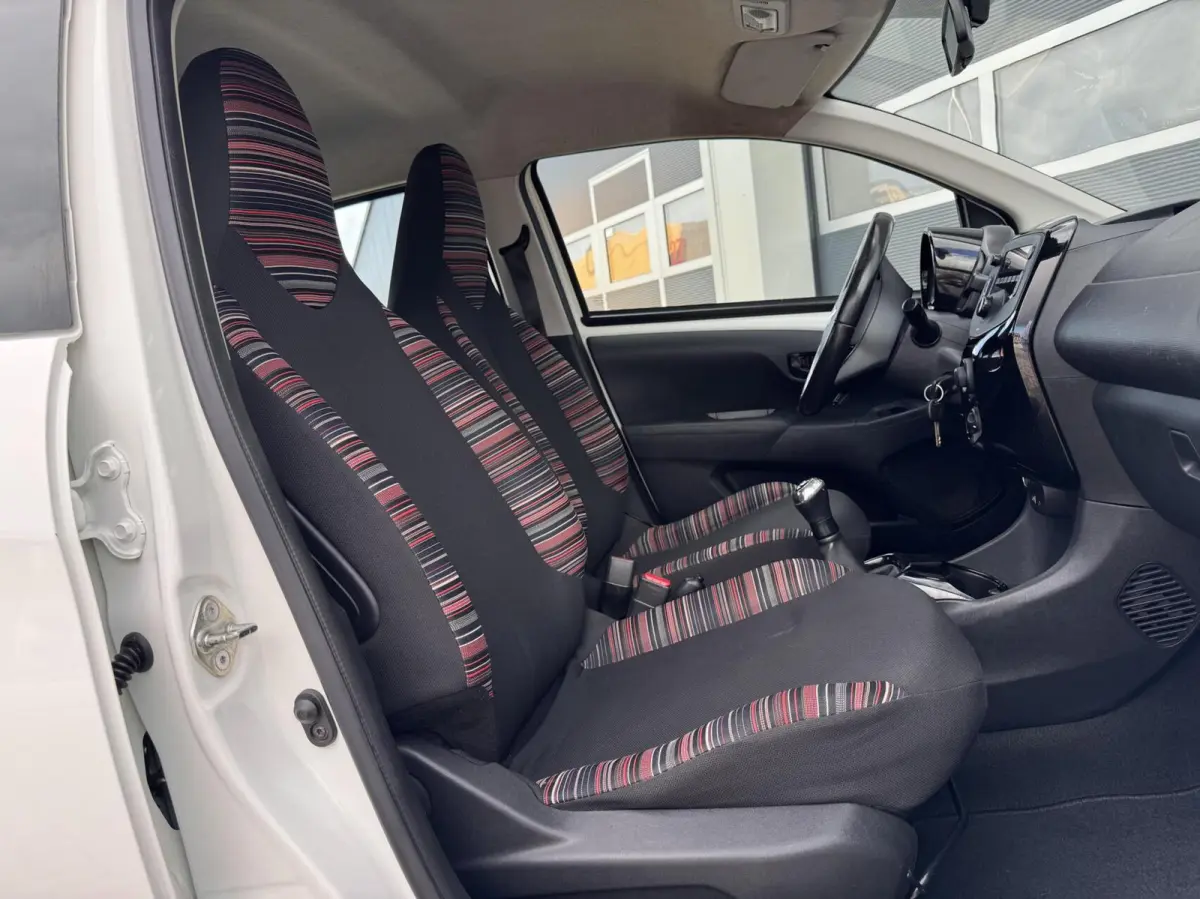 1.0 VTi Feel 5 Deurs | Airco | Limiter | Bluetooth