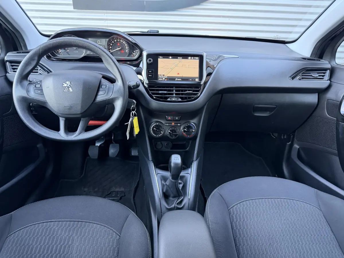 1.2 PureTech Blue Lion Navi|Carplay|Airco|Cruise|PDC|N.A.P|Nieuwe APK bij Aflevering