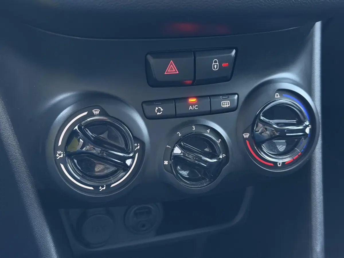 1.2 PureTech Blue Lion Navi|Carplay|Airco|Cruise|PDC|N.A.P|Nieuwe APK bij Aflevering