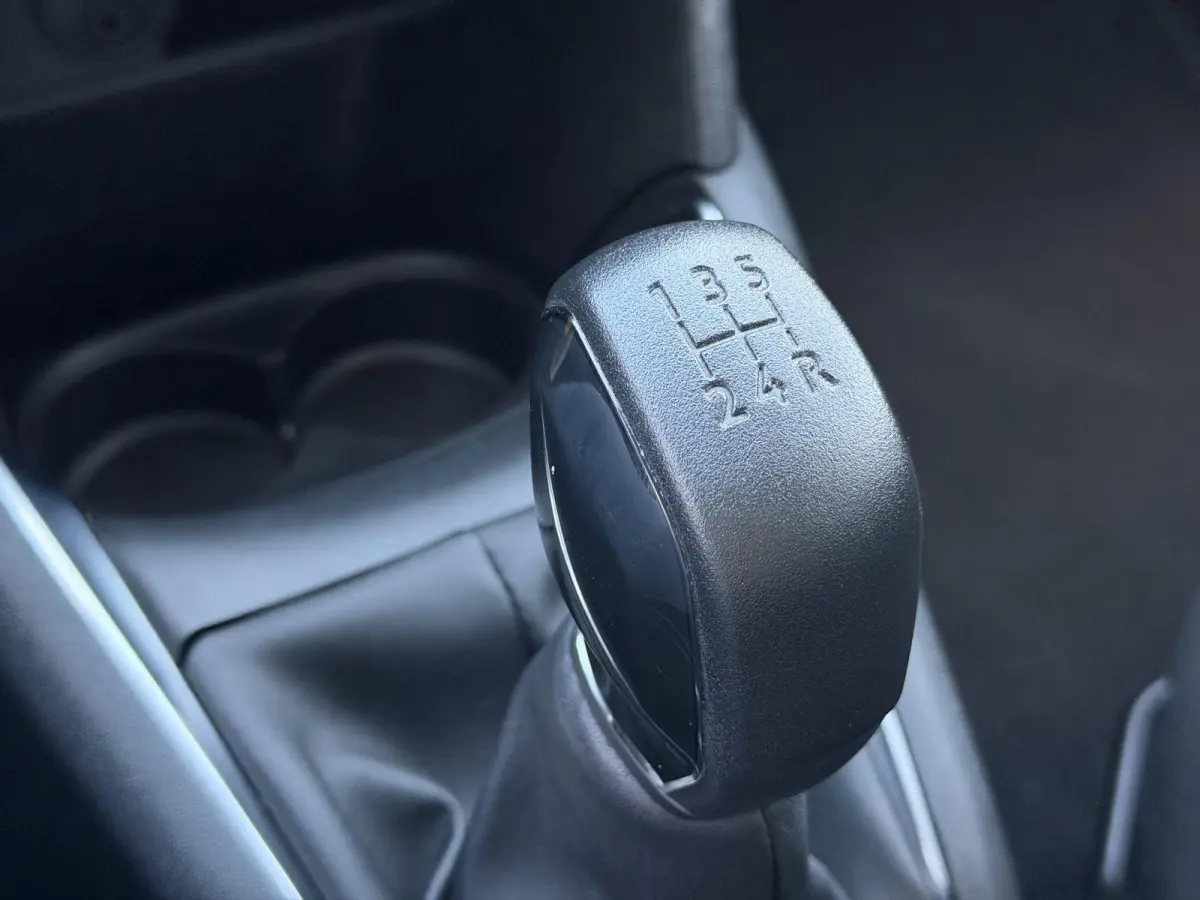 1.2 PureTech Blue Lion Navi|Carplay|Airco|Cruise|PDC|N.A.P|Nieuwe APK bij Aflevering