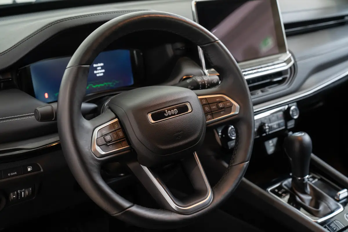 4xe 240 Plug-in Hybrid Summit | Lederen Bekleding | Stoel & Stuurverwarming | El. Stoelverstelling | Navigatie | Cruise Controle Adaptive | Climate Controle | Parkeersensoren |