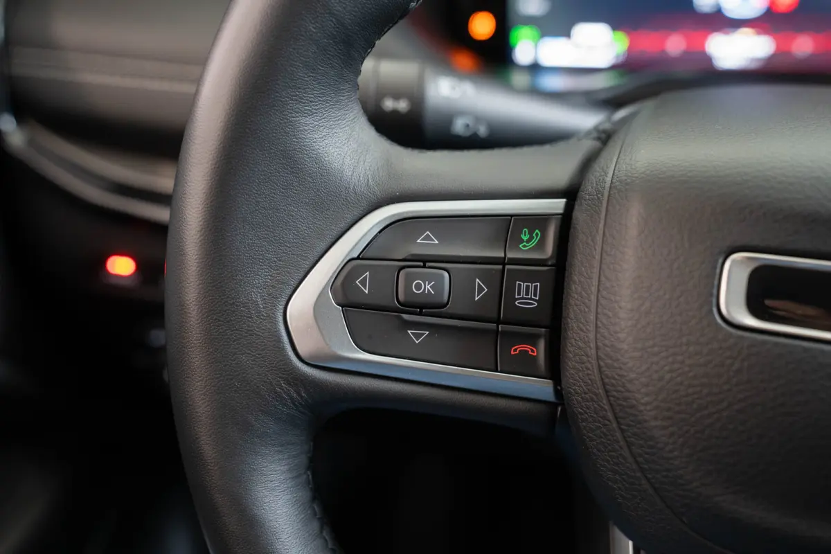 4xe 240 Plug-in Hybrid Summit | Lederen Bekleding | Stoel & Stuurverwarming | El. Stoelverstelling | Navigatie | Cruise Controle Adaptive | Climate Controle | Parkeersensoren |