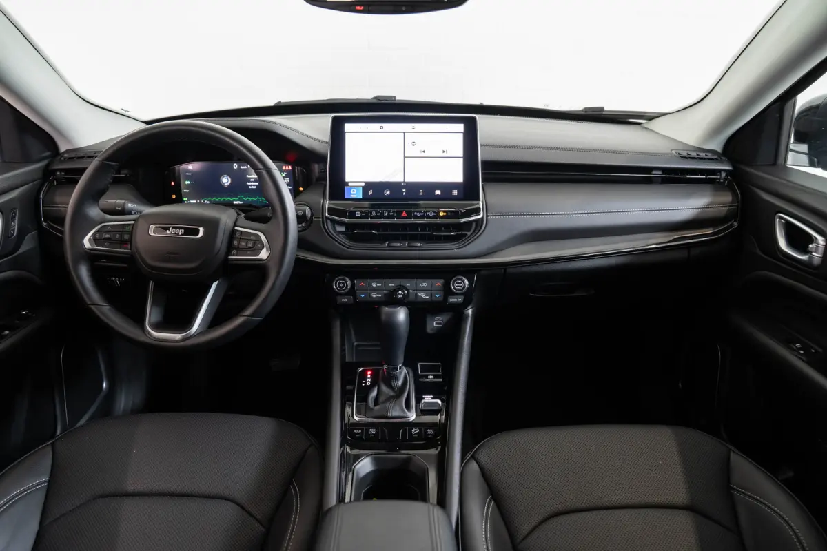 4xe 240 Plug-in Hybrid Summit | Lederen Bekleding | Stoel & Stuurverwarming | El. Stoelverstelling | Navigatie | Cruise Controle Adaptive | Climate Controle | Parkeersensoren |