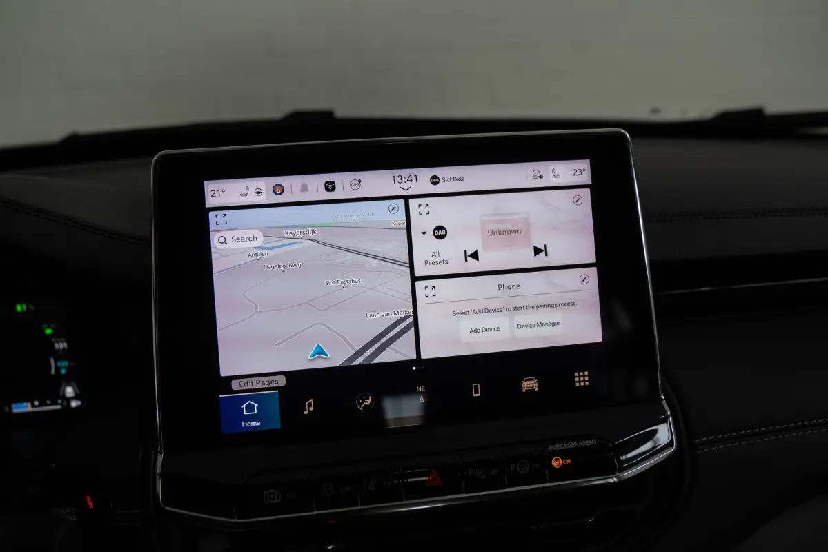 4xe 240 Plug-in Hybrid Summit | Lederen Bekleding | Stoel & Stuurverwarming | El. Stoelverstelling | Navigatie | Cruise Controle Adaptive | Climate Controle | Parkeersensoren |