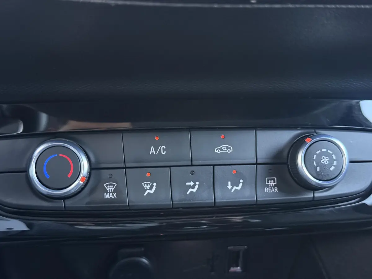 1.2 Edition Carplay|Airco|Cruise|Lm velgen|Elek ramen|N.A.P|APK tot 02-2028