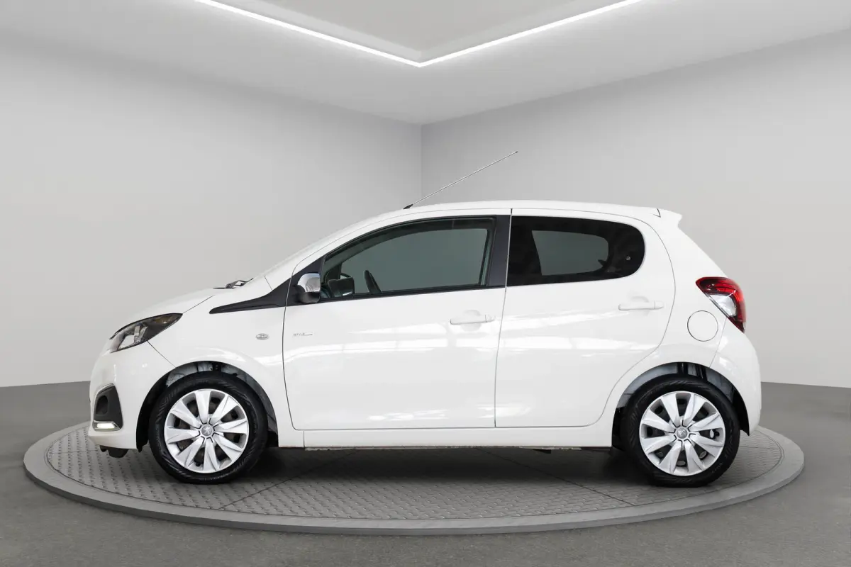 1.0 e-VTi Style | Airco | Cruise Controle | Bluetooth | Elektrische Ramen | LED | Getint Glas |