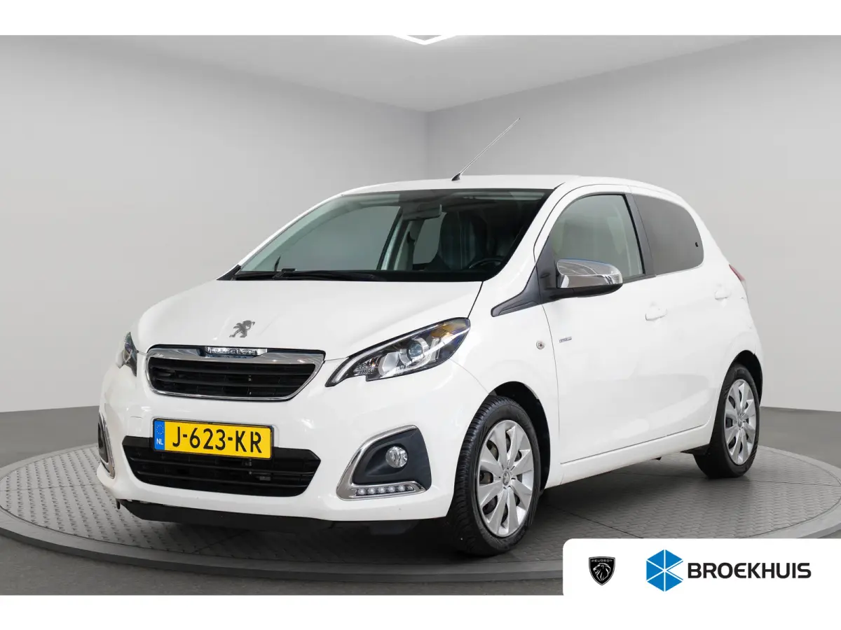 1.0 e-VTi Style | Airco | Cruise Controle | Bluetooth | Elektrische Ramen | LED | Getint Glas |