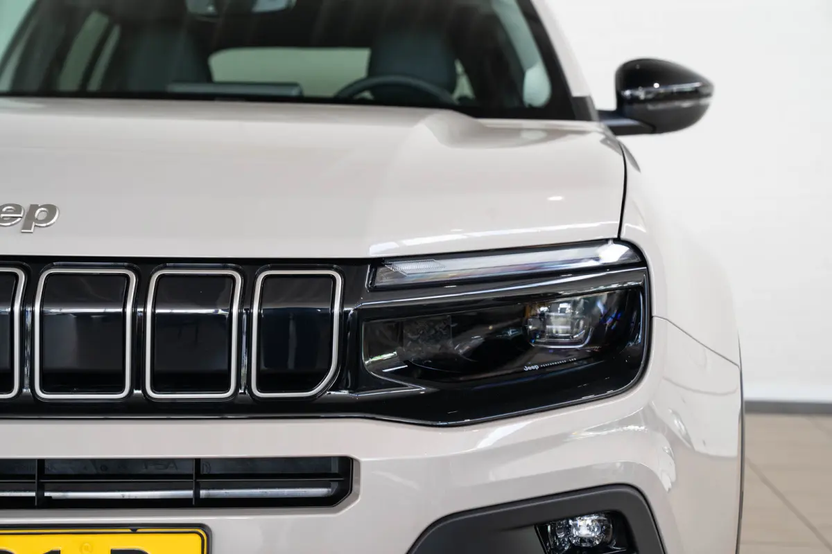 1.2 e-Hybrid Summit | Tot 8 Jaar Garantie | Stoel verwarming | Navigatie | Camera | Elektrsche Achterklep | Climate Controle | Keyless Entry & Start |
