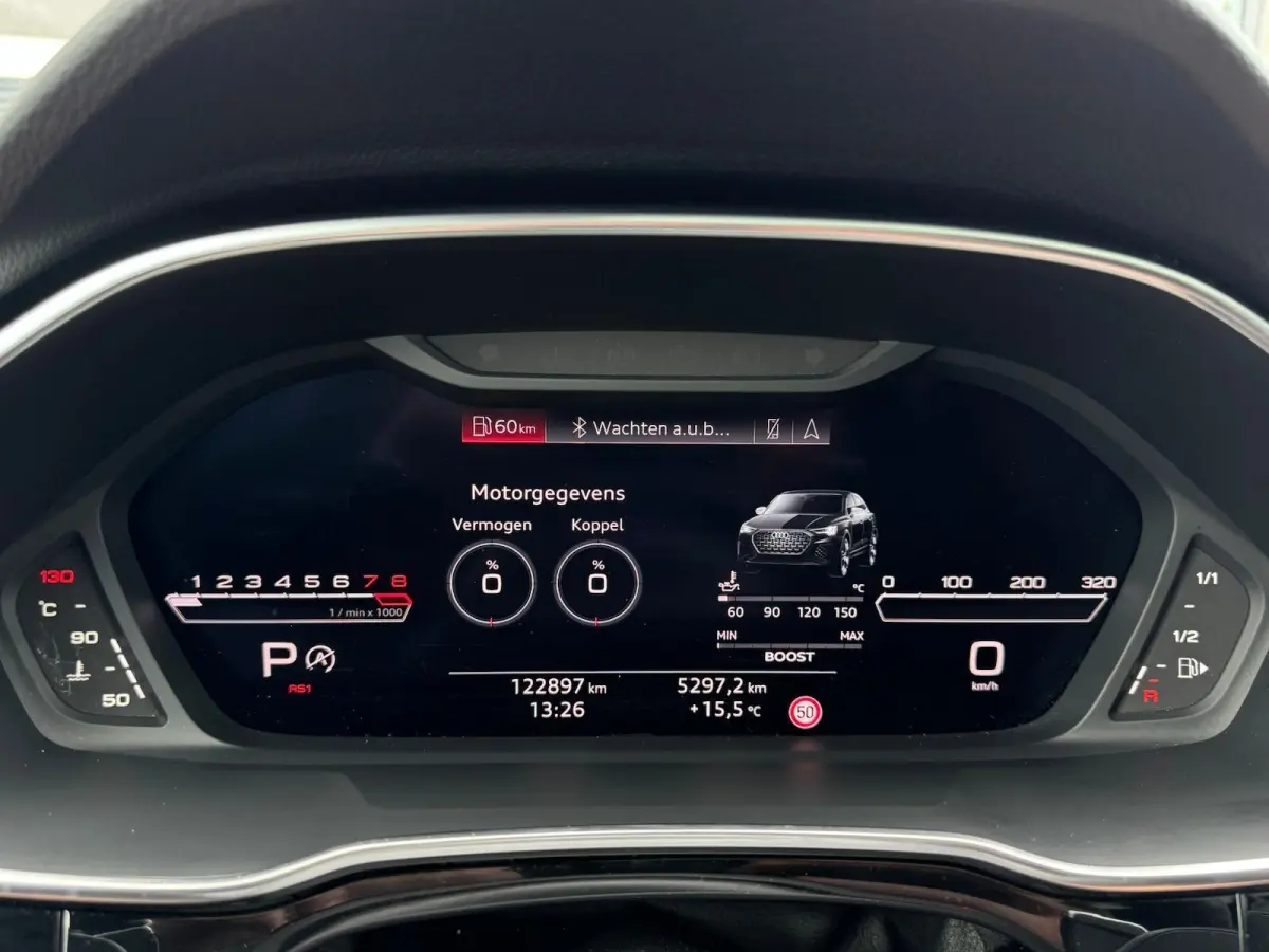 RS Q3 2.5 TFSI | RS Geruit Leder | Panorama | Virutal Cockpit | 360 Camera | Individual Velgen | Adaptive Cruise | CarPlay | Navigatie | Climate