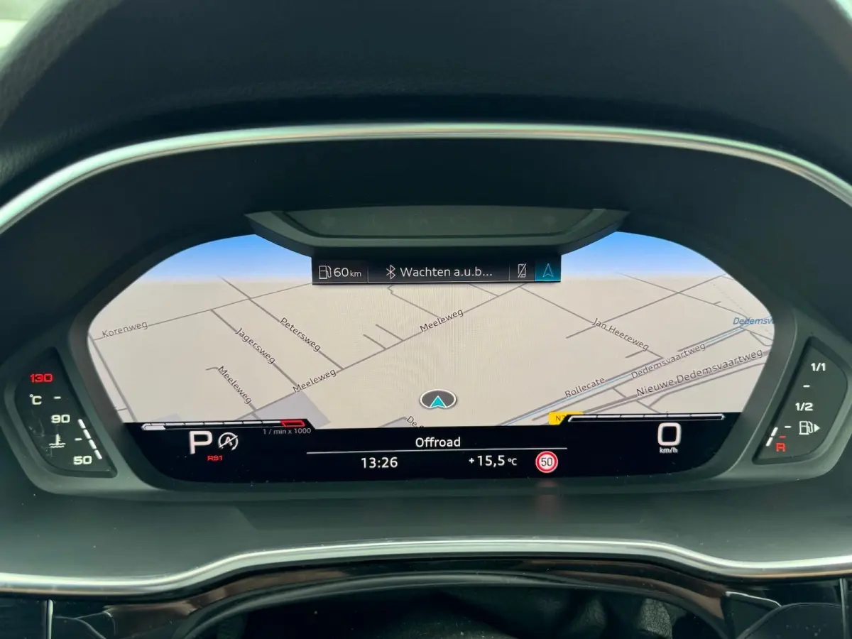 RS Q3 2.5 TFSI | RS Geruit Leder | Panorama | Virutal Cockpit | 360 Camera | Individual Velgen | Adaptive Cruise | CarPlay | Navigatie | Climate
