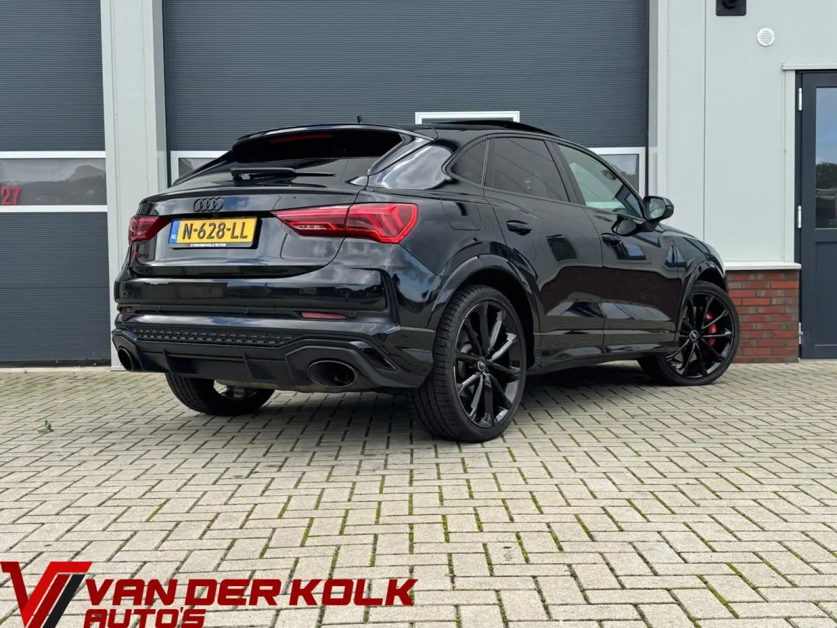 RS Q3 2.5 TFSI | RS Geruit Leder | Panorama | Virutal Cockpit | 360 Camera | Individual Velgen | Adaptive Cruise | CarPlay | Navigatie | Climate