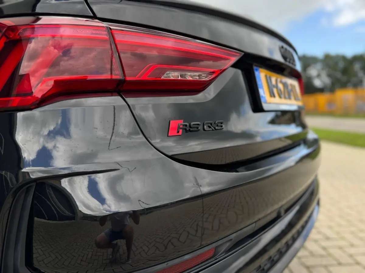 RS Q3 2.5 TFSI | RS Geruit Leder | Panorama | Virutal Cockpit | 360 Camera | Individual Velgen | Adaptive Cruise | CarPlay | Navigatie | Climate