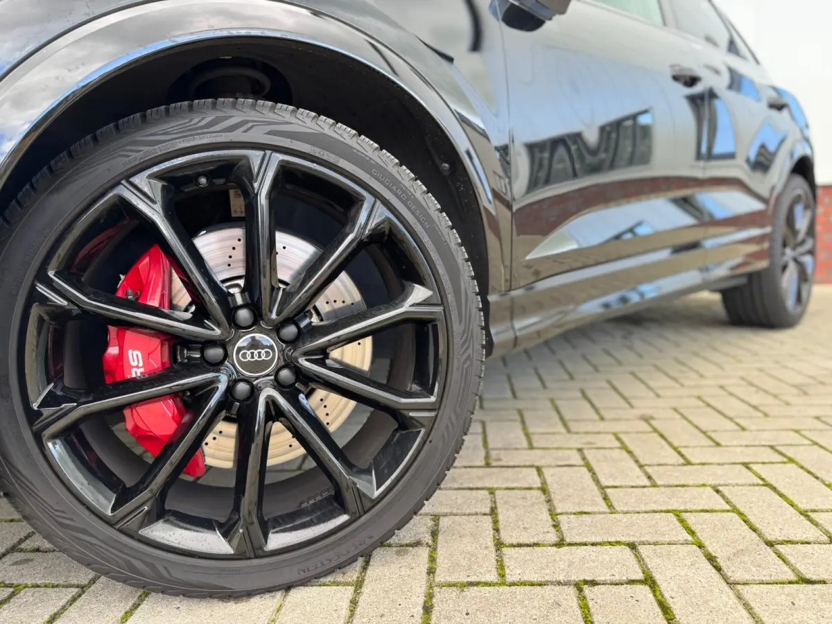 RS Q3 2.5 TFSI | RS Geruit Leder | Panorama | Virutal Cockpit | 360 Camera | Individual Velgen | Adaptive Cruise | CarPlay | Navigatie | Climate