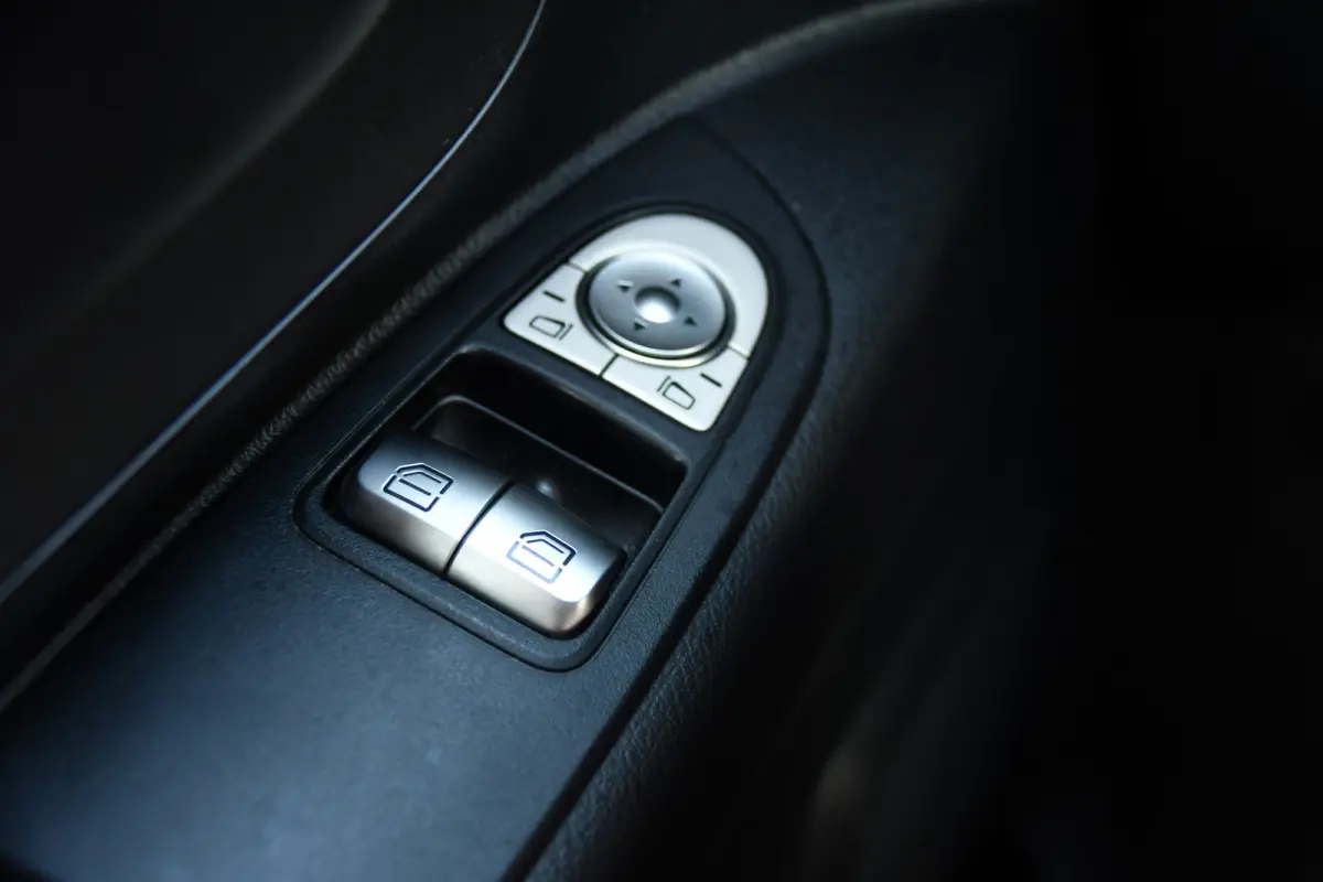 116 CDI L2 PB Edition Camera, Cruise, Carplay, LED, Clima, 164pk, Multimedia, Trekhaak, Automaat, Uniek!