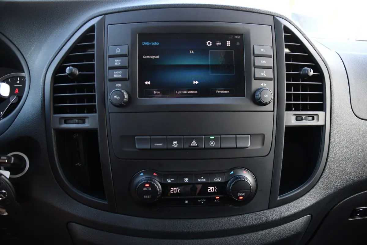 116 CDI L2 PB Edition Camera, Cruise, Carplay, LED, Clima, 164pk, Multimedia, Trekhaak, Automaat, Uniek!