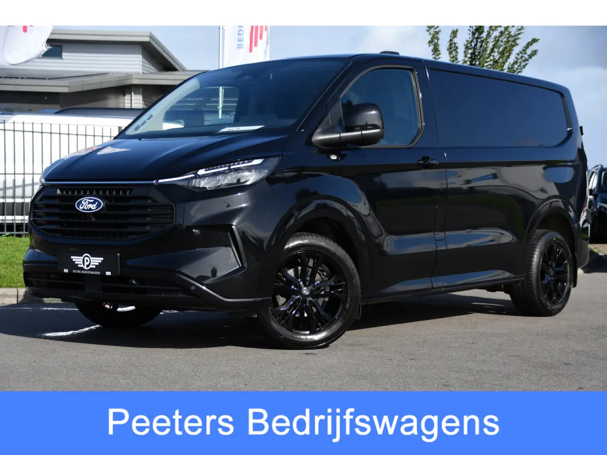 300 2.0 TDCI L1H1 Limited Black Edition Camera, Cruise, Carplay, LED, Stoelverwarming , 150pk, Sensoren, Trekhaak, Multimedia, Uniek!