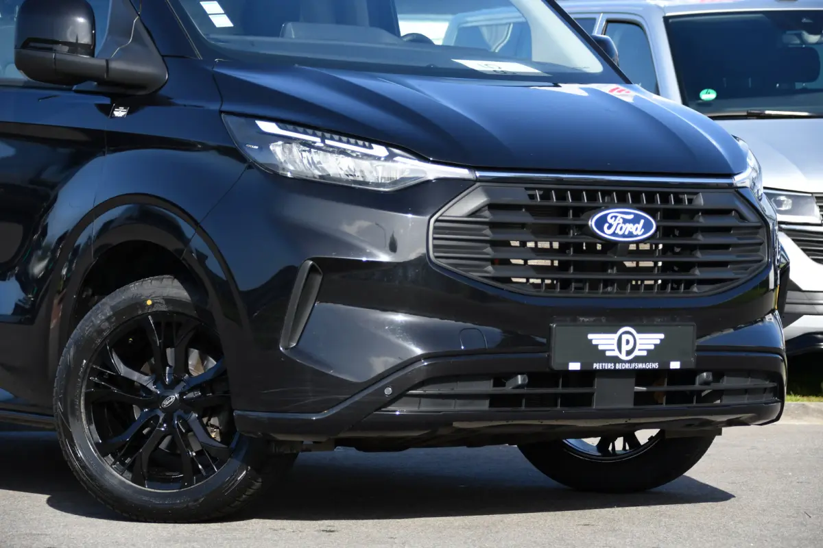 300 2.0 TDCI L1H1 Limited Black Edition Camera, Cruise, Carplay, LED, Stoelverwarming , 150pk, Sensoren, Trekhaak, Multimedia, Uniek!