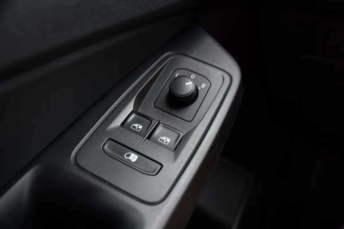1.5 TSI PB Edition Camera, Adaptieve Cruise, Carplay, LED, Stoelverwarming, Multimedia, Automaat, 115pk, Benzine, Uniek!
