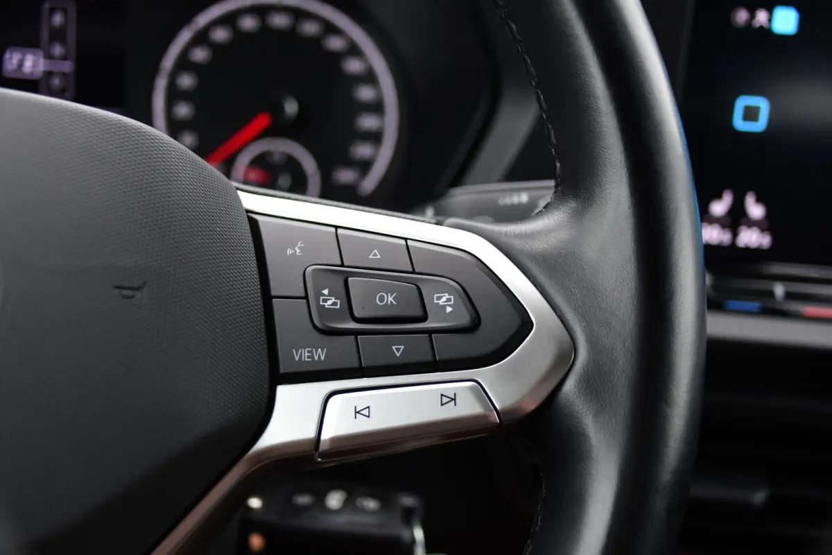 1.5 TSI PB Edition Camera, Adaptieve Cruise, Carplay, LED, Stoelverwarming, Multimedia, Automaat, 115pk, Benzine, Uniek!