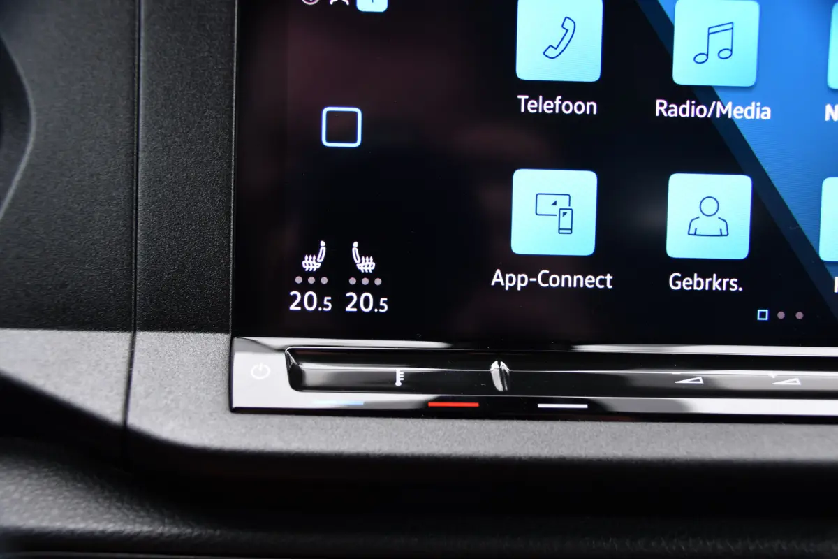 1.5 TSI PB Edition Camera, Adaptieve Cruise, Carplay, LED, Stoelverwarming, Multimedia, Automaat, 115pk, Benzine, Uniek!