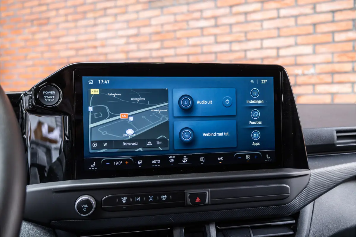 320 2.0 TDCI 150 PK L2H1 Limited | 6-zitter | ACC | Blind Spot | Navigatie | CarPlay | Camera | Trekhaak | Stoel- en stuurwielverwarming | DAB | BPM Vrij | Luxe dubbel cabine