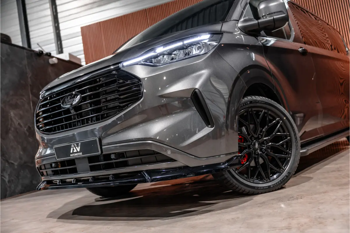 320 2.0 TDCI 150 PK L2H1 Limited | 6-zitter | ACC | Blind Spot | Navigatie | CarPlay | Camera | Trekhaak | Stoel- en stuurwielverwarming | DAB | BPM Vrij | Luxe dubbel cabine
