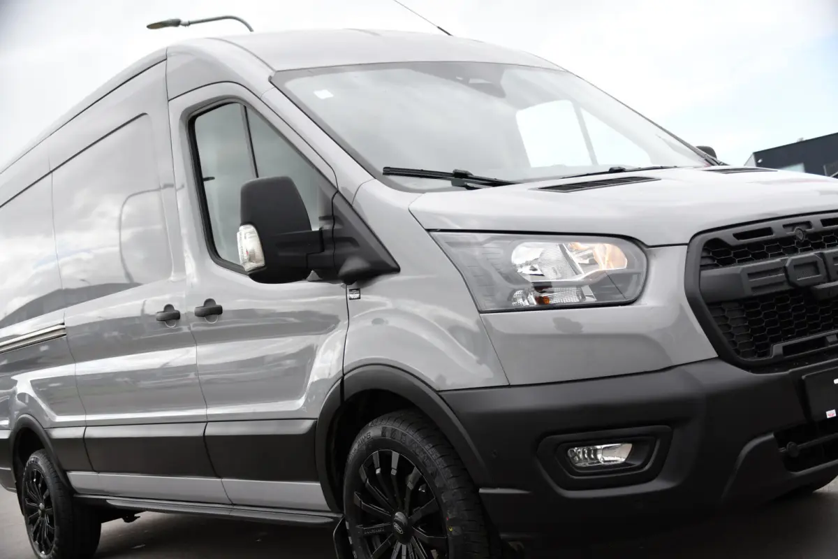 350 2.0 TDCI L3H2 Raptor Edition FACELIFT! Virtual, 360 Camera, Carplay, Adaptieve Cruise, Stoelverwarming, Stuur verwarming, 165pk, automaat, Trekhaak, Uniek!