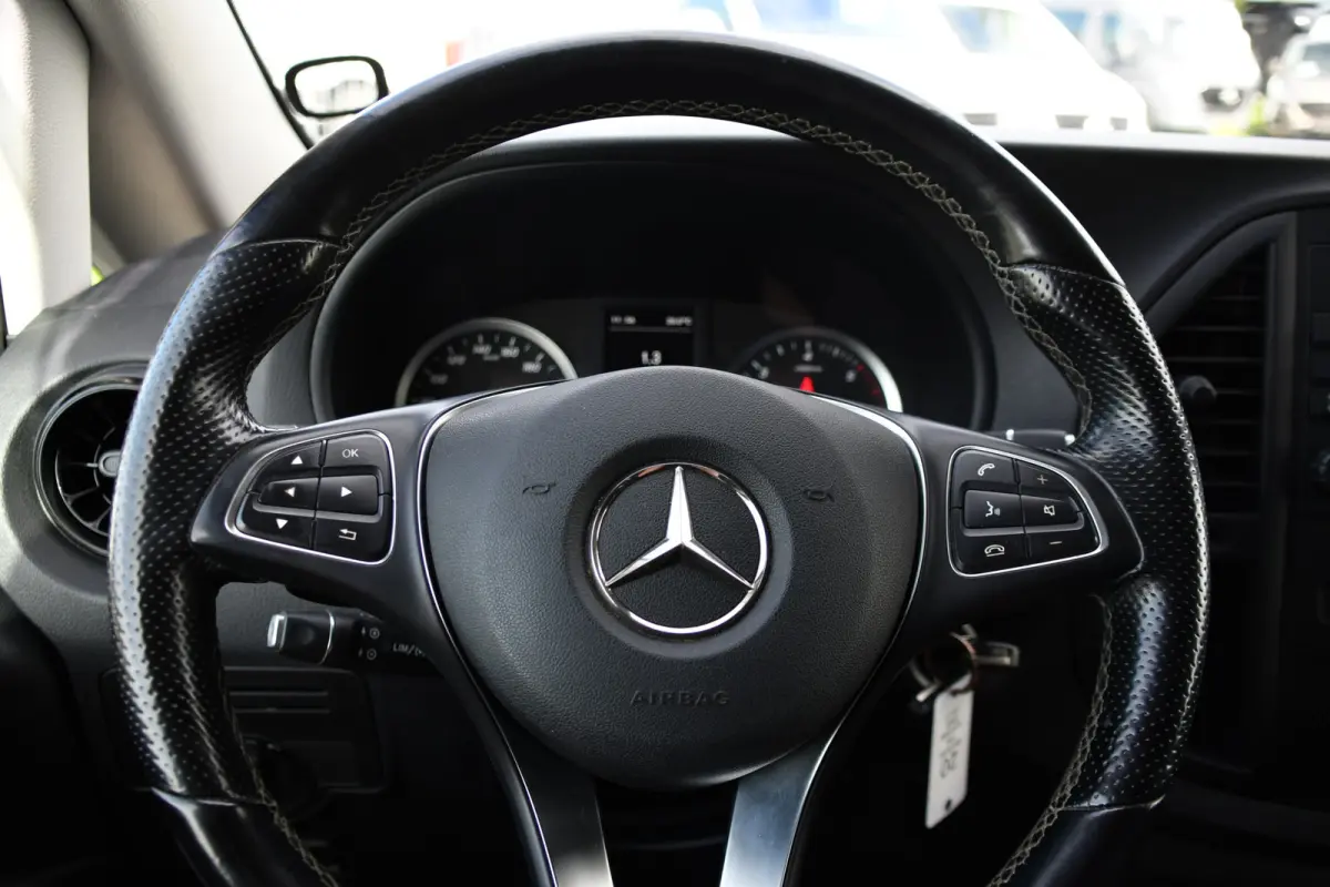 116 CDI L2 Black Edition Camera, Cruise, Carplay, LED, 164pk, Stoelverwarming, Standkachel, Automaat, Multimedia, Uniek!