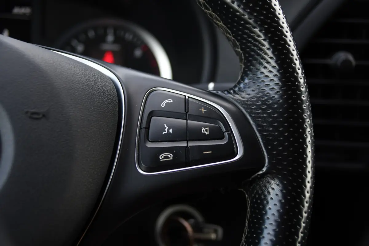 116 CDI L2 Black Edition Camera, Cruise, Carplay, LED, 164pk, Stoelverwarming, Standkachel, Automaat, Multimedia, Uniek!