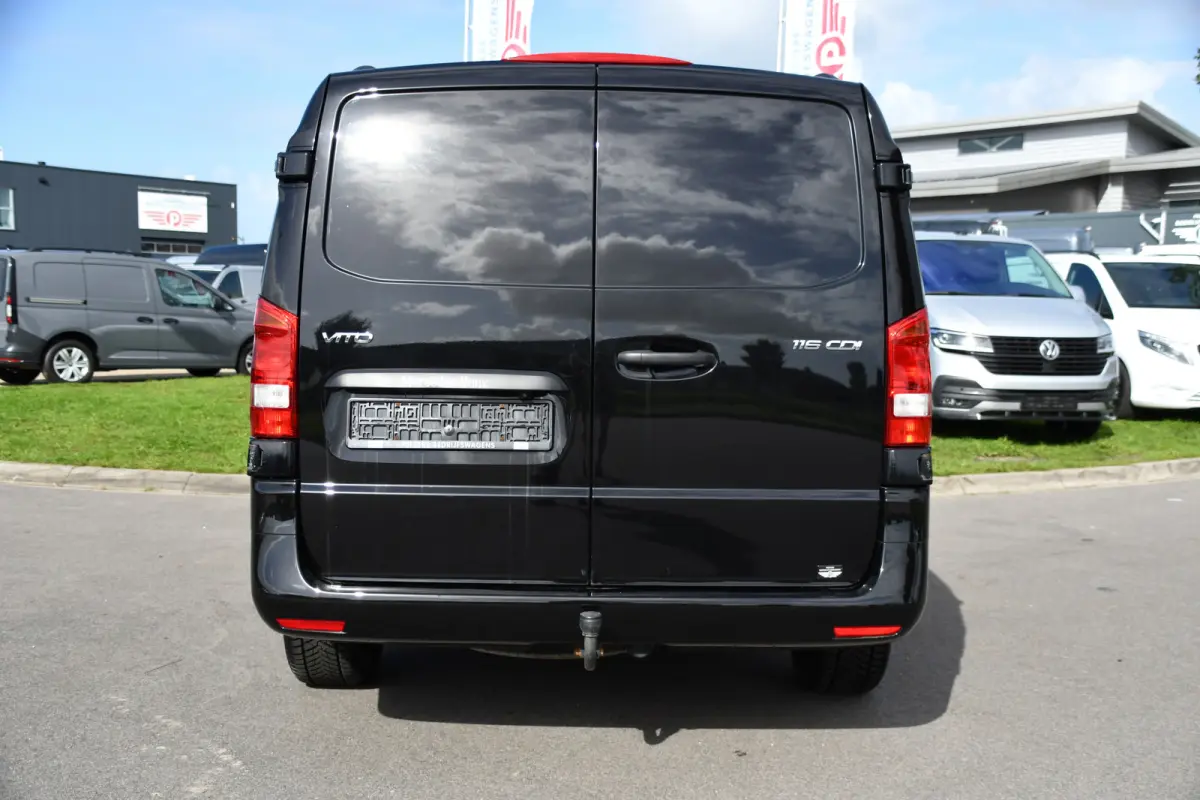 116 CDI L2 Black Edition Camera, Cruise, Carplay, LED, 164pk, Stoelverwarming, Standkachel, Automaat, Multimedia, Uniek!