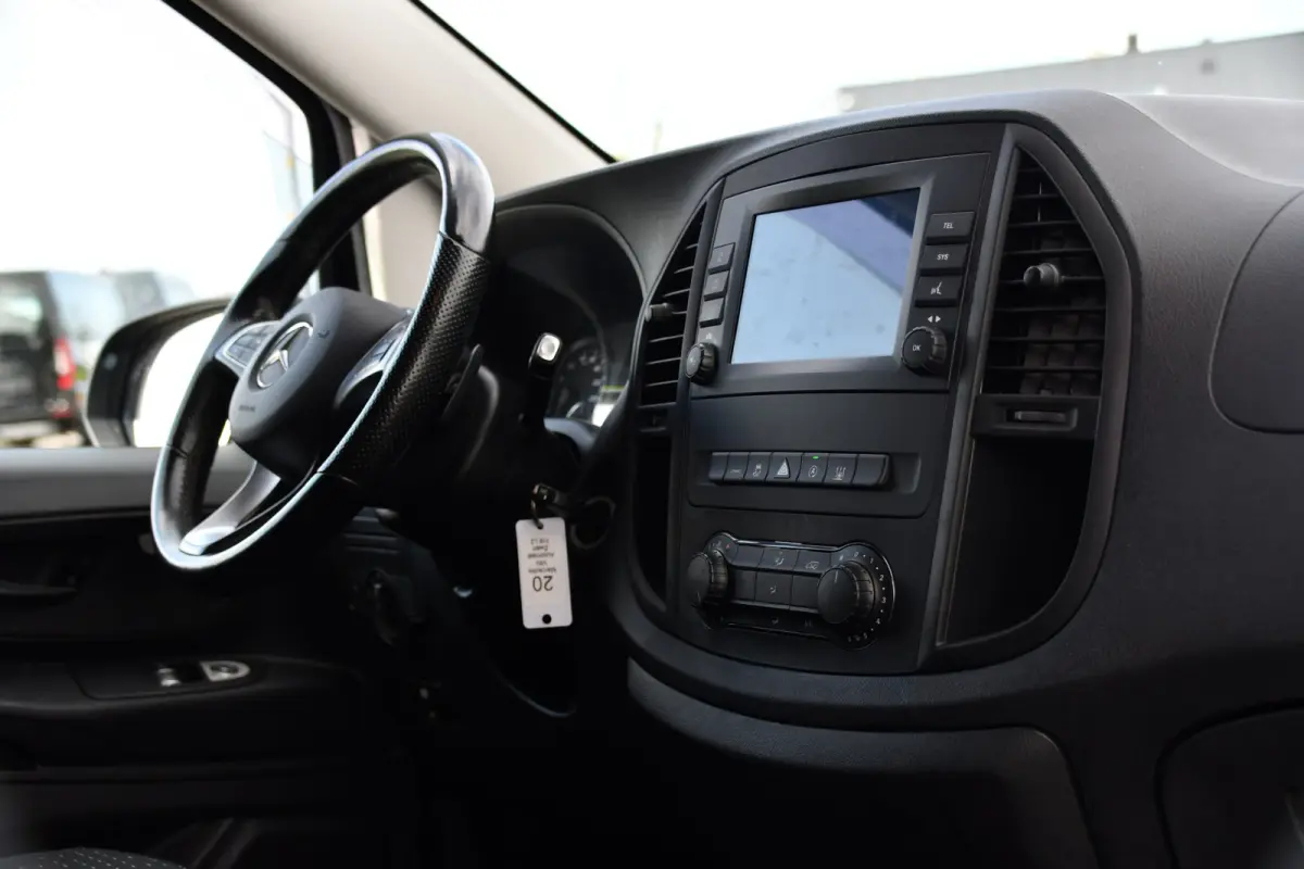 116 CDI L2 Black Edition Camera, Cruise, Carplay, LED, 164pk, Stoelverwarming, Standkachel, Automaat, Multimedia, Uniek!