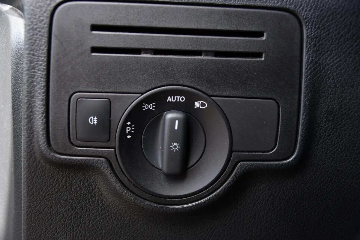 116 CDI L2 Black Edition Camera, Cruise, Carplay, LED, 164pk, Stoelverwarming, Standkachel, Automaat, Multimedia, Uniek!