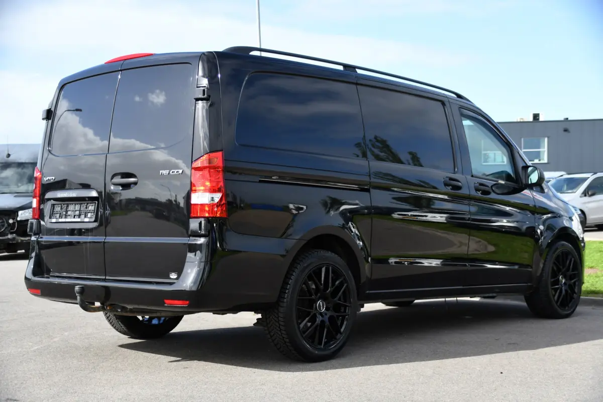 116 CDI L2 Black Edition Camera, Cruise, Carplay, LED, 164pk, Stoelverwarming, Standkachel, Automaat, Multimedia, Uniek!
