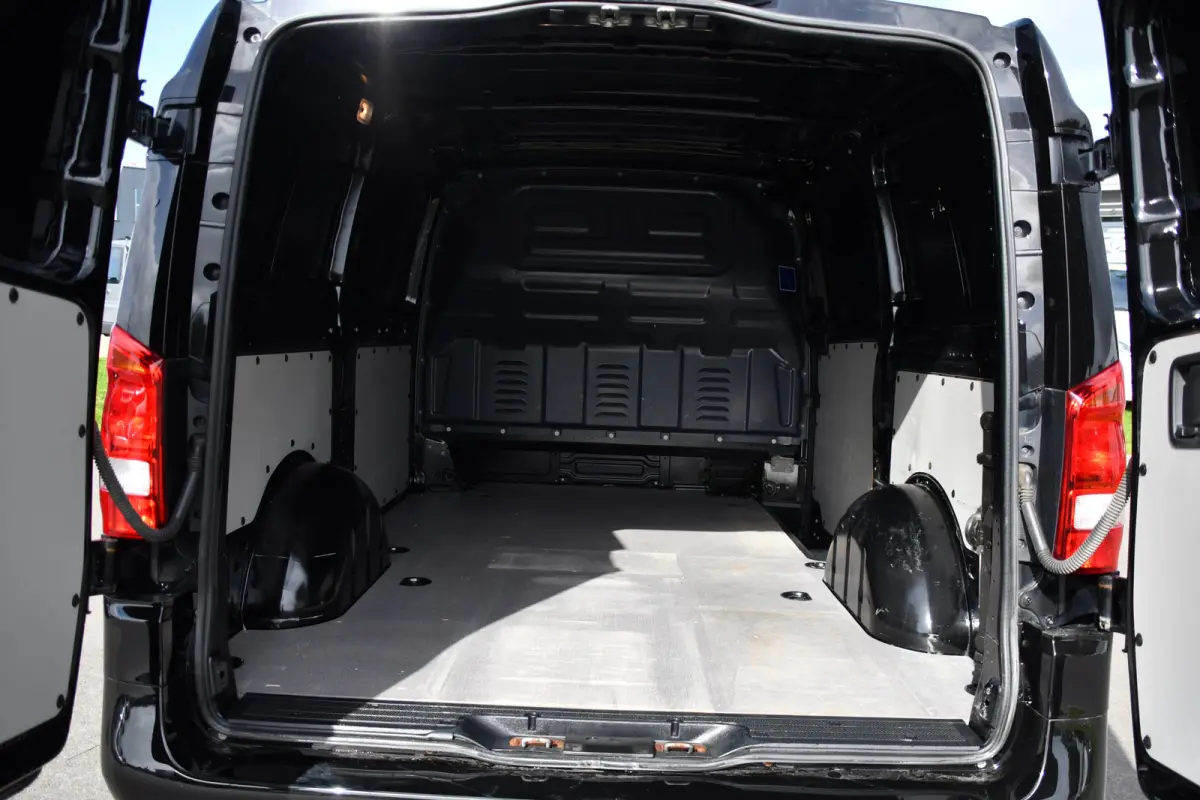 116 CDI L2 Black Edition Camera, Cruise, Carplay, LED, 164pk, Stoelverwarming, Standkachel, Automaat, Multimedia, Uniek!