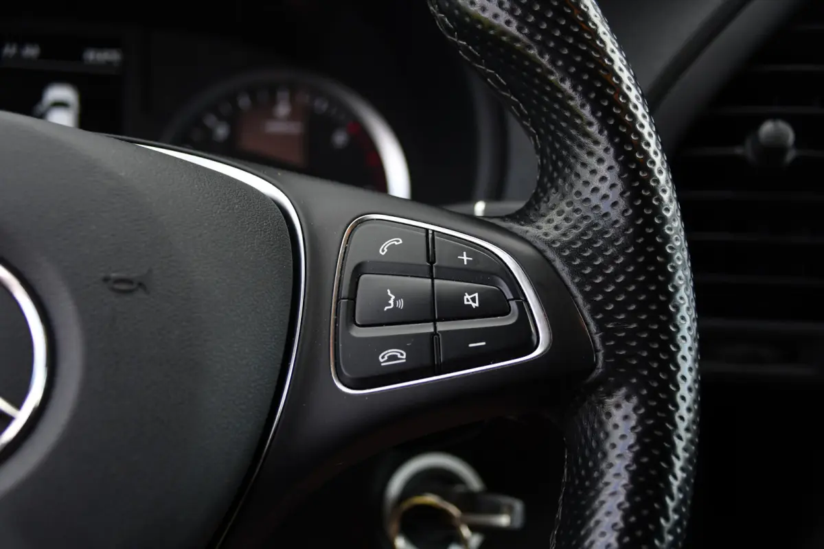 116 CDI L2 Black Edition Camera, Cruise, Carplay, LED, 164pk, Stoelverwarming, Standkachel, Automaat, Multimedia, Uniek!