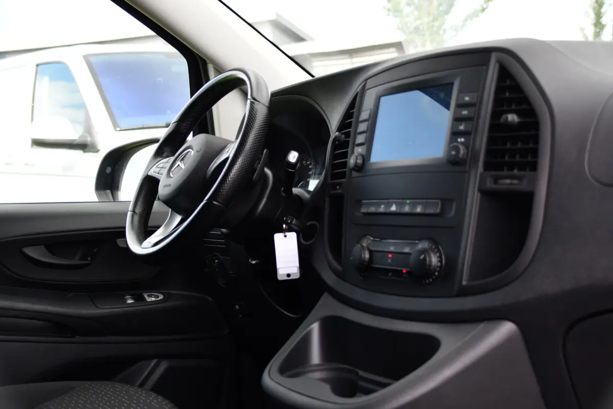 116 CDI L2 Black Edition Camera, Cruise, Carplay, LED, 164pk, Stoelverwarming, Standkachel, Automaat, Multimedia, Uniek!