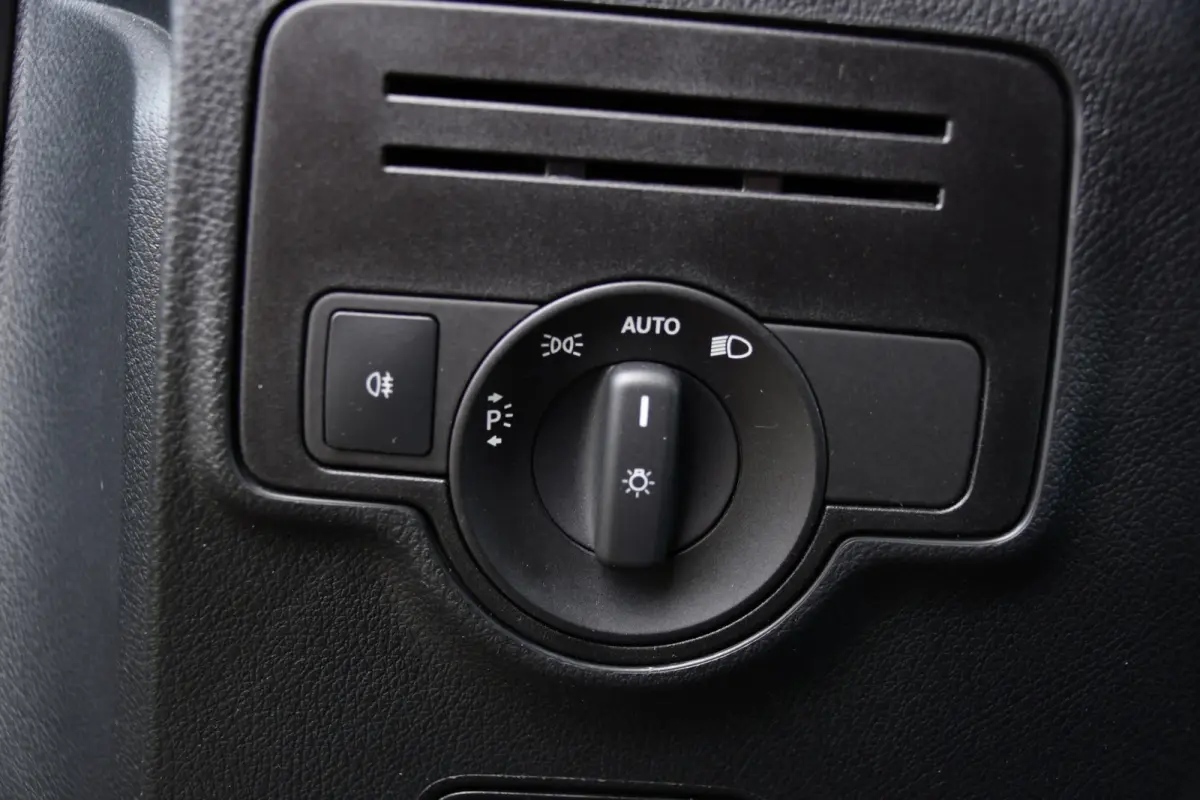 116 CDI L2 Black Edition Camera, Cruise, Carplay, LED, 164pk, Stoelverwarming, Standkachel, Automaat, Multimedia, Uniek!