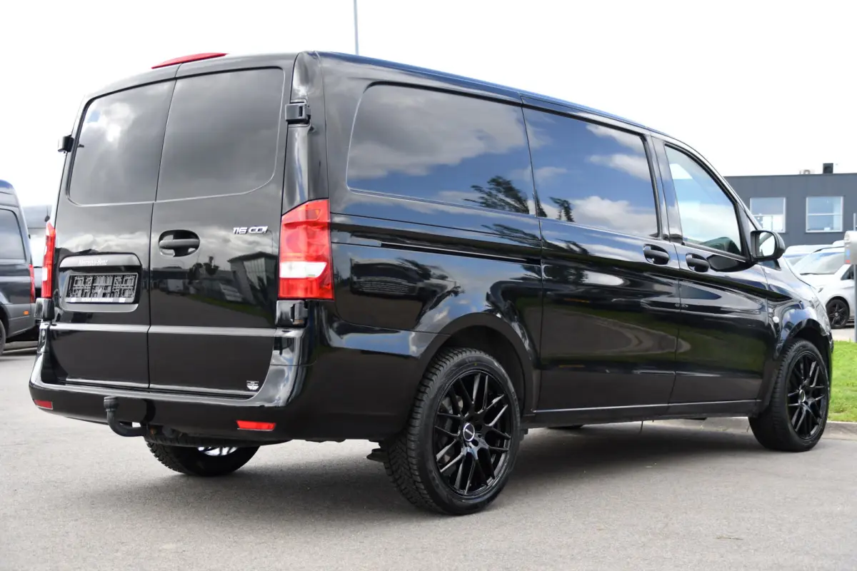 116 CDI L2 Black Edition Camera, Cruise, Carplay, LED, 164pk, Stoelverwarming, Standkachel, Automaat, Multimedia, Uniek!