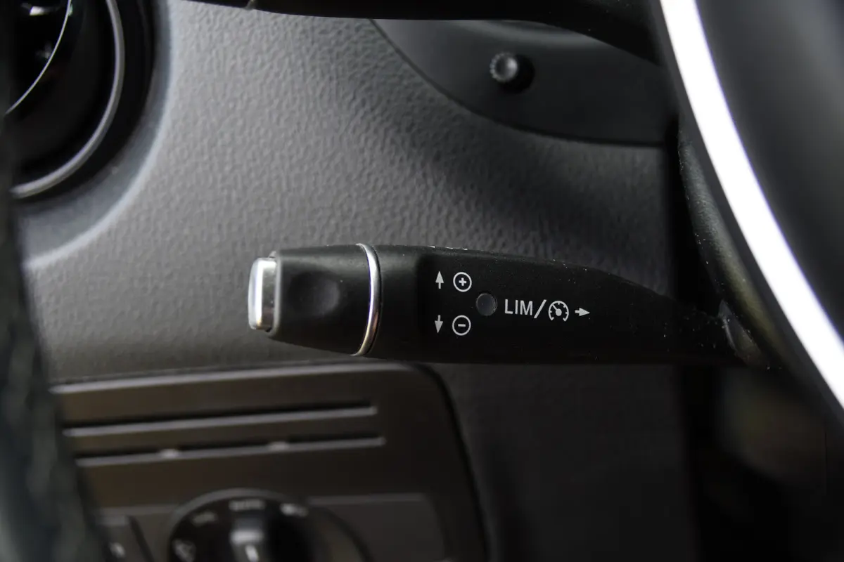 116 CDI L2 Black Edition Camera, Cruise, Carplay, LED, 164pk, Stoelverwarming, Standkachel, Automaat, Multimedia, Uniek!