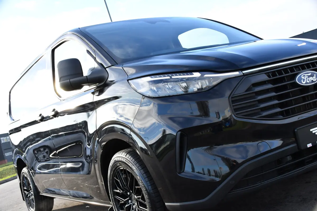 300 2.0 TDCI L1H1 Black Edition Virtual, Cruise, Carplay, Camera, LED, Automaat, 136pk, Stoelverwarming, Multimedia, Uniek!