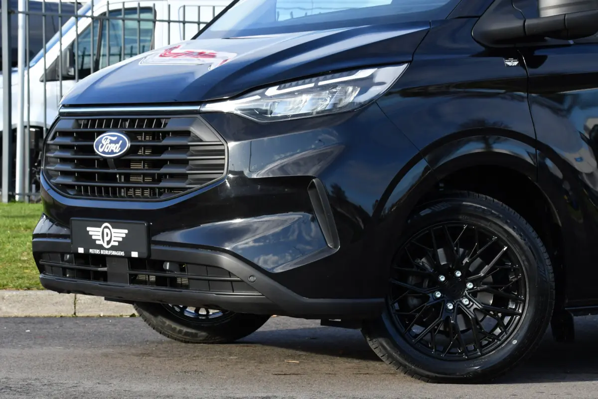 300 2.0 TDCI L1H1 Black Edition Virtual, Cruise, Carplay, Camera, LED, Automaat, 136pk, Stoelverwarming, Multimedia, Uniek!